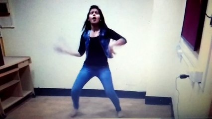 indian-college-girl-dance-perfomance-for-nenu-pakka-local-solg