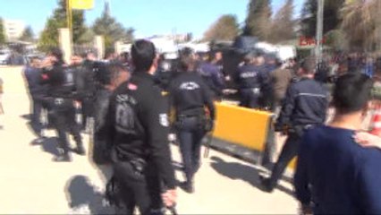 Şanlıurfa Adliyesi'nde Kavga 3'ü Polis 6 Yaralı-2