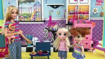 Baby Sitter! Barbie Babysitting Elsa & Anna! Change D