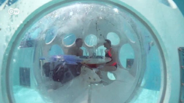 Ресторан под водой (видео)