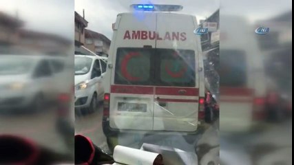 Ambulans ile Pazar Alışverişi Kamerada