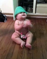 ‪Cute Babies - She's like a baby panda‬