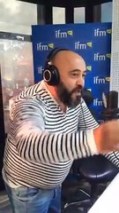 سفيرة الكندا تفاجئ جعفر القاسمي على المباشر