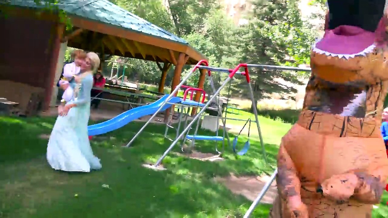 Superhero Compilation! Frozen Elsa and Spiderman Pool party with disney princesses and bad