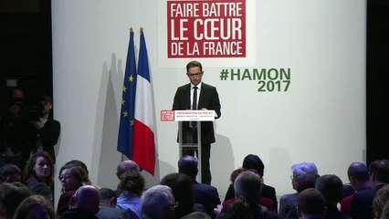 Hamon dénonce une campagne polluée par l'argent
