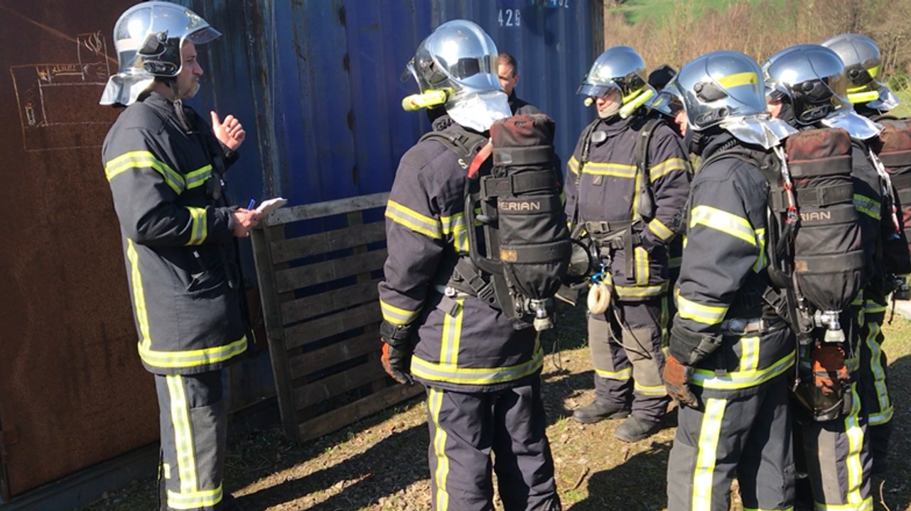 Pompiers: exercice de feu de navire