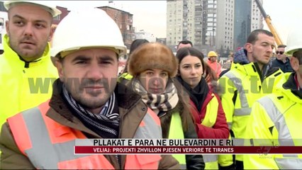 Pllakat e para në Bulevardin e Ri - News, Lajme - Vizion Plus