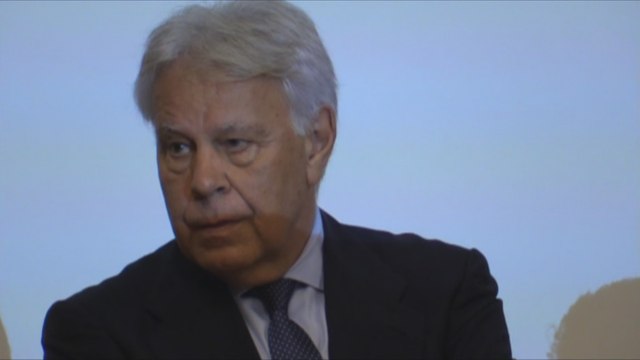 Felipe González dice que candidatura de Susana Díaz a la secretaría del PSOE es lógica