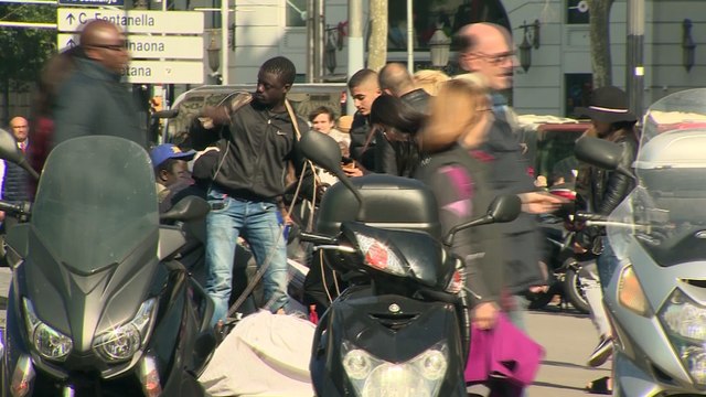 Manteros y CUP denuncian el racismo institucional