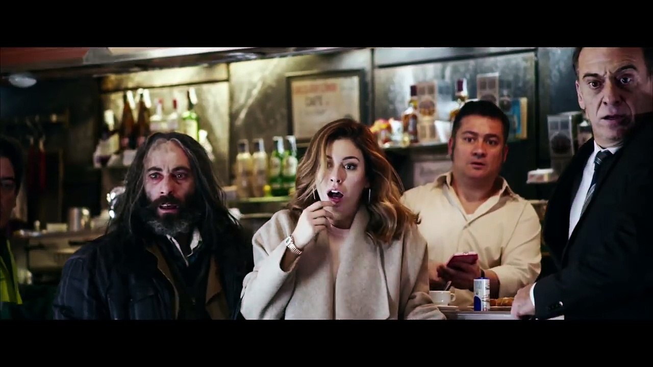 Tráiler "El bar", de Álex de la Iglesia, para cines y televisión.