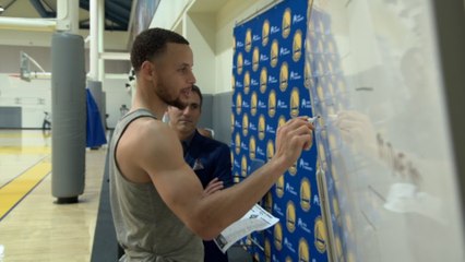 Steph Curry Picks DUKE to Win in His 2017 NCAA March Madness Tournament Bracket