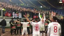 Les Lyonnais fêtent la qualif' en quarts avec les supporters !