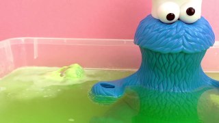 Падение Лаки 儿童 沐浴产品 套装 沐浴球 浴缸 变色球 炫酷 嫩绿色 玩具组 开箱 介绍 展示