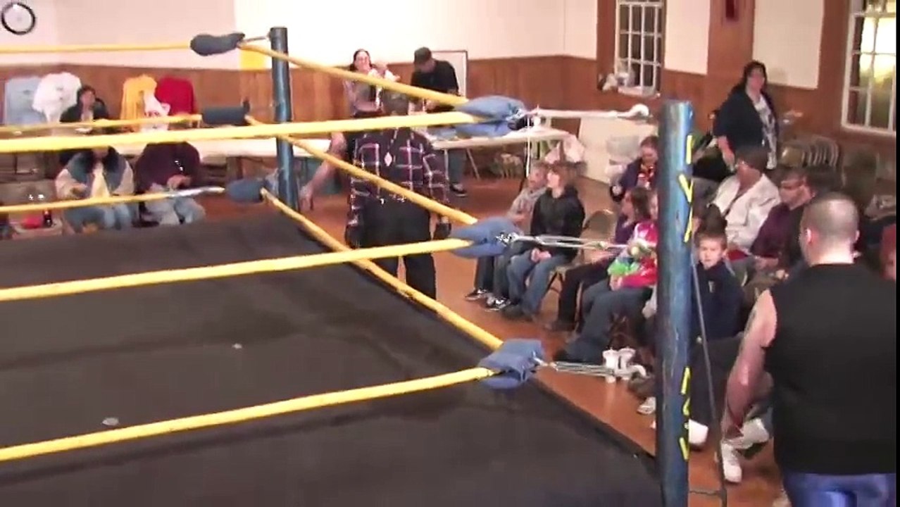 Derik Billings vs Skeeter Shoot Fight 2010