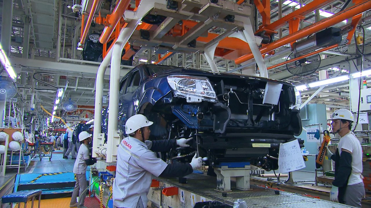 Nissan Thai Bangkok Plant producing Navara pickup Truck