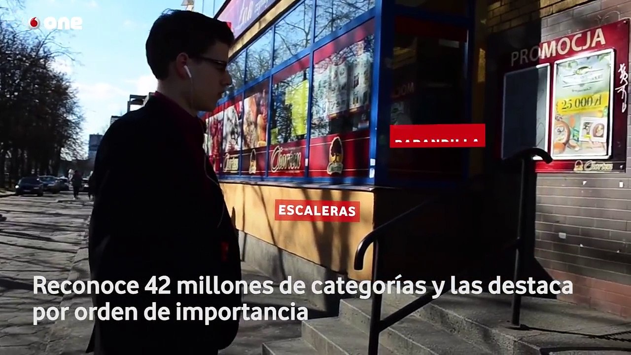 Conozca a Petros Psyllos, un joven inventor que usa la Inteligencia artificial para ayudar a los invidentes