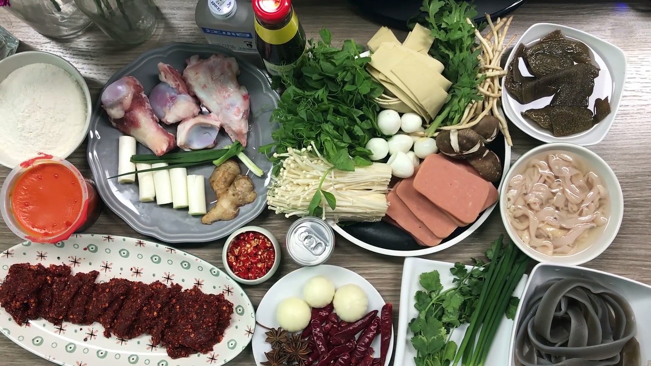 Mademoiselle Xiaoye E04_What?! Make hot pot with water dispenser? I love hot pot so muuuuuuuch!