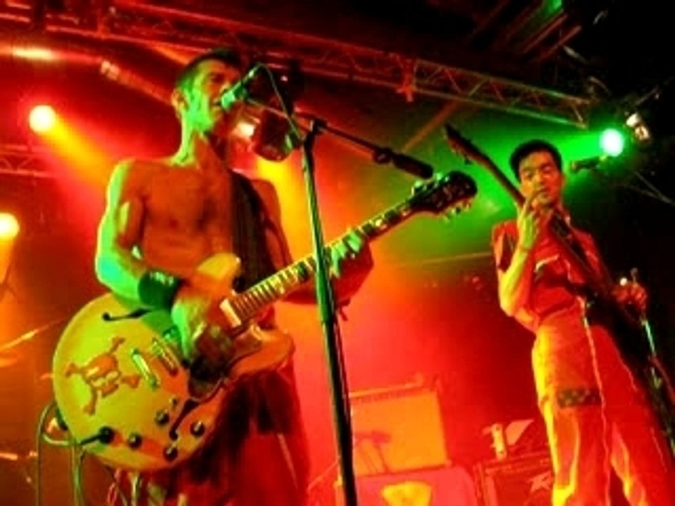 ALERTE ROUGE extrait de "TES IDEES NOIRES" - sept 2007