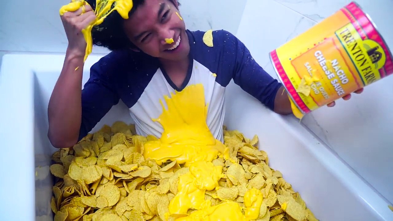 SNAKE BATH CHALLENGE!