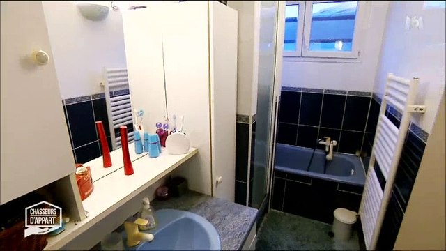 Chasseurs d'appart : Un couple de clients pas du tout convaincus par un agent immobilier - Regardez