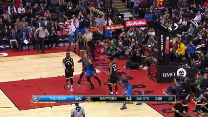 russell-westbrook-between-the-legs-cross-court-pass-in-toronto-march-16-2017.