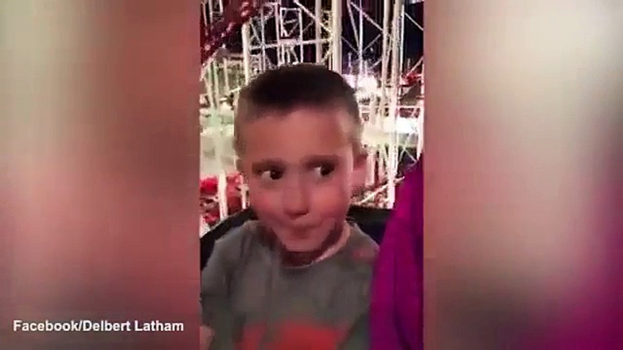 La ceinture de sécurité lâche dans les montagnes russes, le père sauve in extremis la vie de son fils