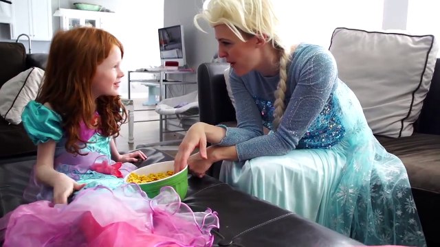 И Эльза замороженные розовый шалость Девушка-паук человек-паук против Харли Квинн snowcone Ariel КБТЖ