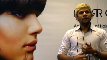 Expert hair stylist from mirrors spa and salon in Hyderabad