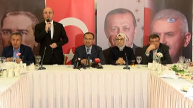 Adalet Bakanı Bekir Bozdağ: Hollanda Başbakanının Yaptığı Esasında Bir Çocukluk