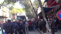 Aydın CHP Lideri Kılıçdaroğlu Buharkent'te Parti Otobüsünden Seslendi
