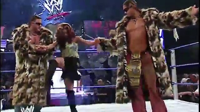 WWE JILLIAN HALL CONFRONTS MELINA