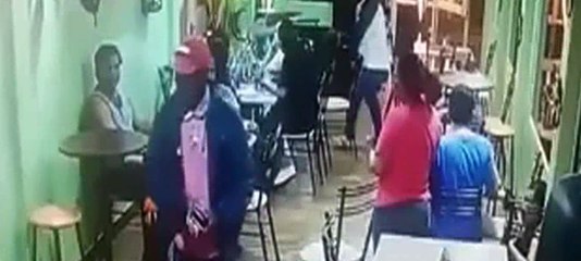 Cámara de seguridad capta el preciso momento de un robo en el sur de Guayaquil