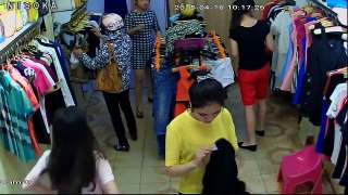 Stealing clothes shop