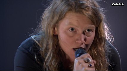 Kate Tempest en live - The Tonight Show du 17/03 - CANAL+