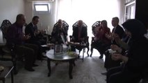 Kılıçdaroğlu, Şehit Polis Memuru Eker'in Babaevine Taziye Ziyaretinde Bulundu