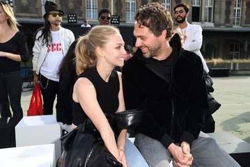 Surprise! Amanda Seyfried got married in secret ceremony