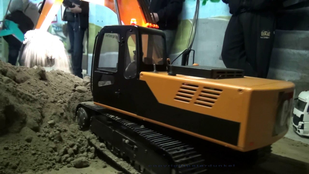 CAT DIGGER