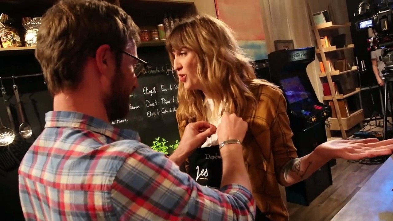 Daphné Bürki - Les Coulisses - Les Recettes Pompettes-_DV49_OqIes