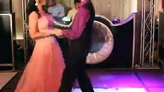 Hua hai aaj pehli baar couple dance wedding performance
