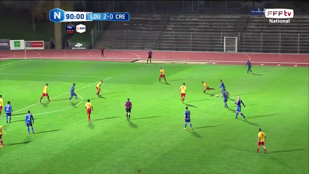 Joli numéro dans la surface mais faute sur le gardien