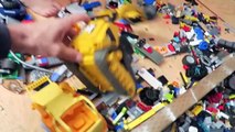 Toy Trucks Clean Up Legos-XNwXyDCe