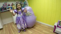 MEGA HUGE SOFIA THE FIRST EGG SURPRISE OPENING Disney Junior Singing Talking Doll Play-Doh Surprises-qL1Wv