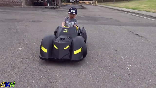 New Batman Batmobile Battery-Powered Ride-On Car Power Wheels Unboxing Test Drive With Ckn Toys-bi_f4U3