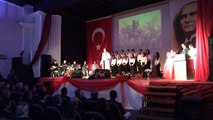 Akhisar Macide-Ramiz Taşkınlar Fen Lisesinin hazırladığı Çanakkale Zaferinin 102.yılı ve Şehitleri anma günü programı