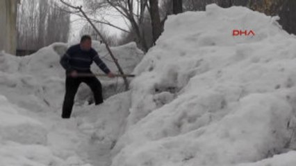 Muş Mart Karı 30 Köy Yolunu Kapattı