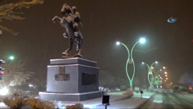 Muş'ta 290 Köy Yolu Ulaşıma Kapandı