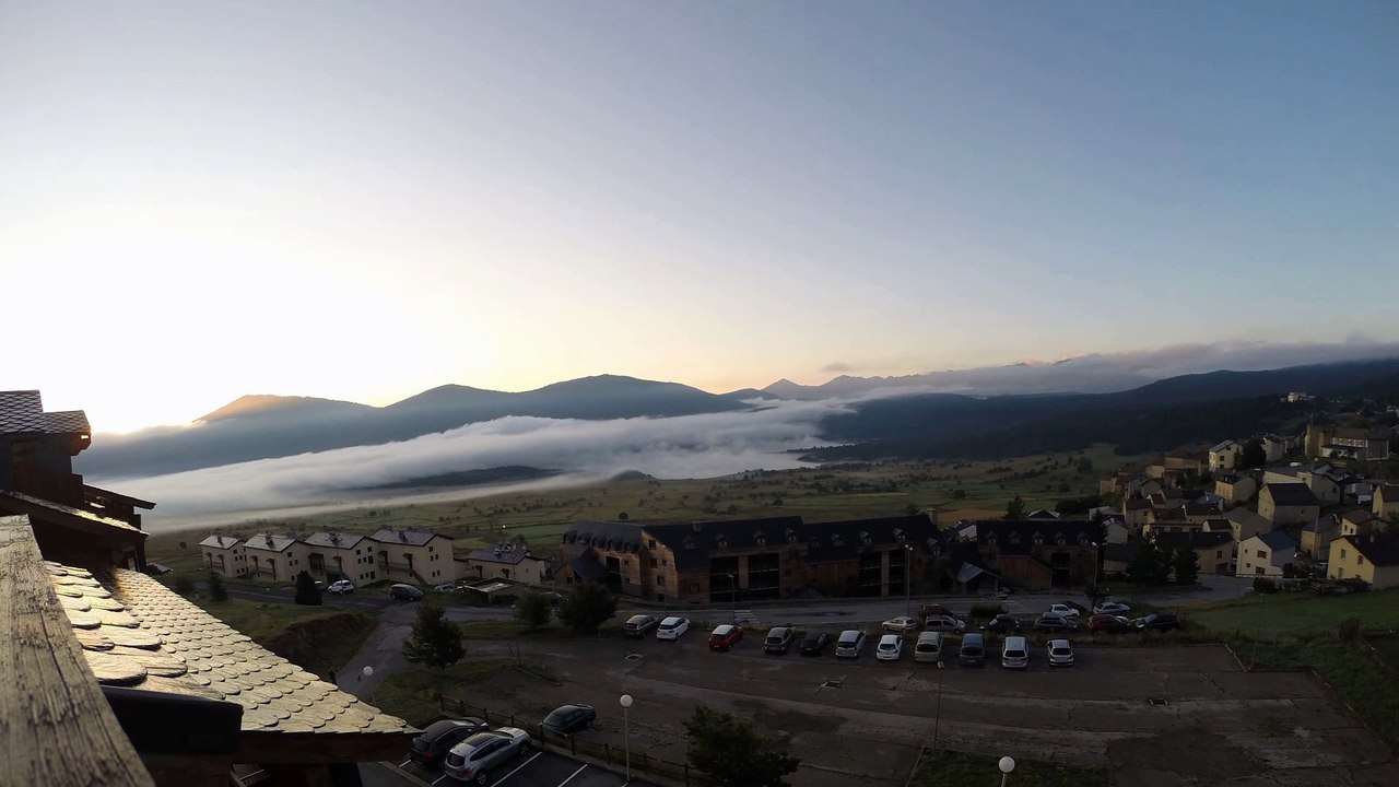 timelapse sunrise soleil-nuages Les Angles 08/2015