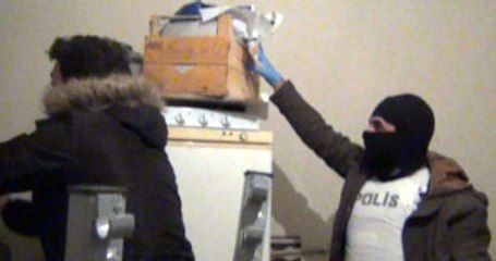 İstanbul'da DEAŞ Operasyonu: İletişim Sistemleri Ortaya Çıktı