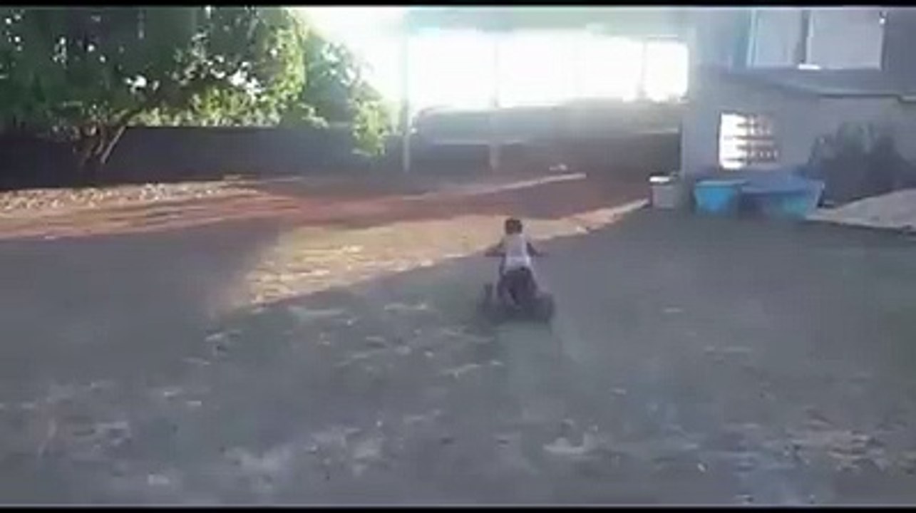 Moto 4 criança