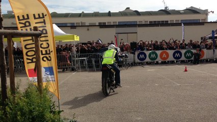 Marseille : salon de la moto : un crash test en direct